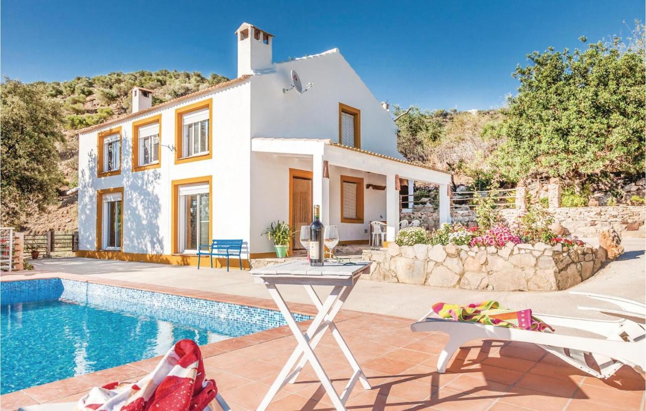 Awesome Home In Cadiz With Swimming Pool 埃尔加斯托尔 外观 照片