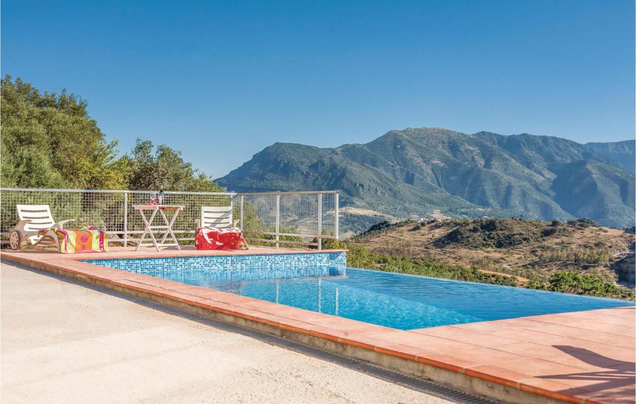 Awesome Home In Cadiz With Swimming Pool 埃尔加斯托尔 外观 照片
