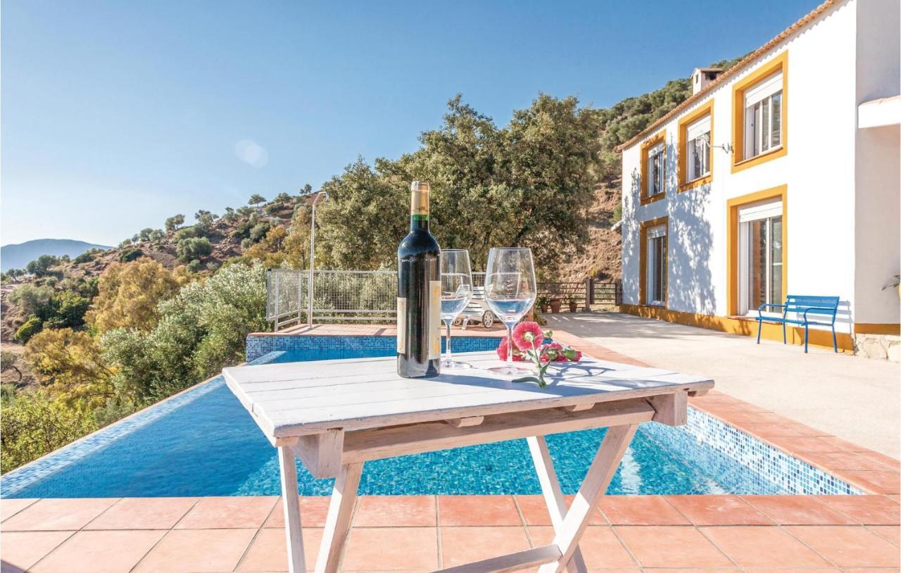 Awesome Home In Cadiz With Swimming Pool 埃尔加斯托尔 外观 照片