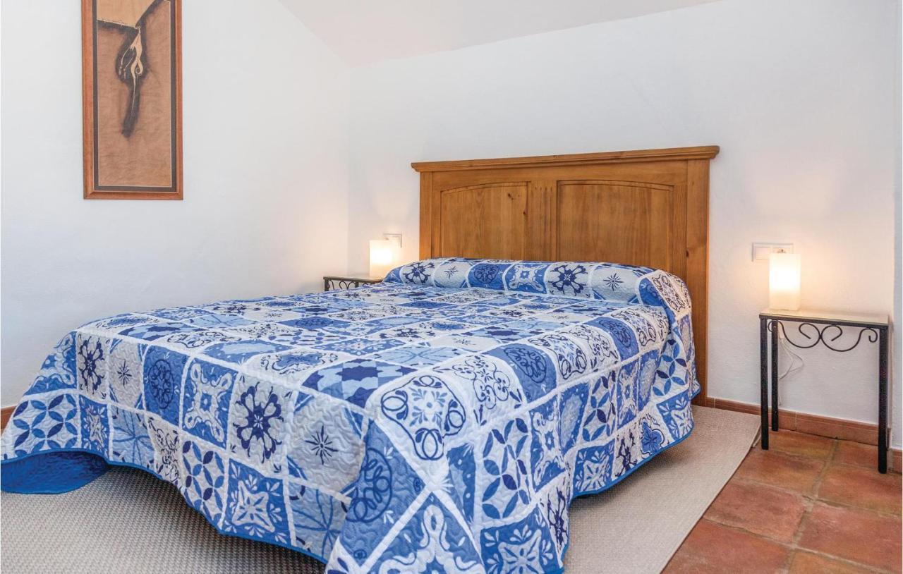 Awesome Home In Cadiz With Swimming Pool 埃尔加斯托尔 外观 照片